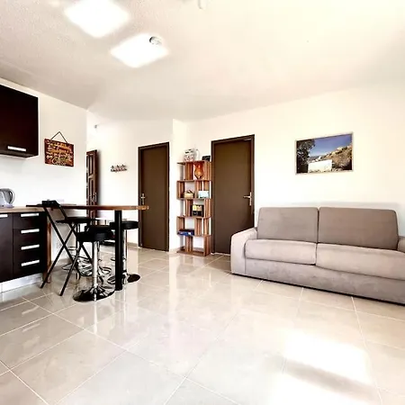 Appartement 2 Chambres A Lama Avec Piscine Buitenkant foto