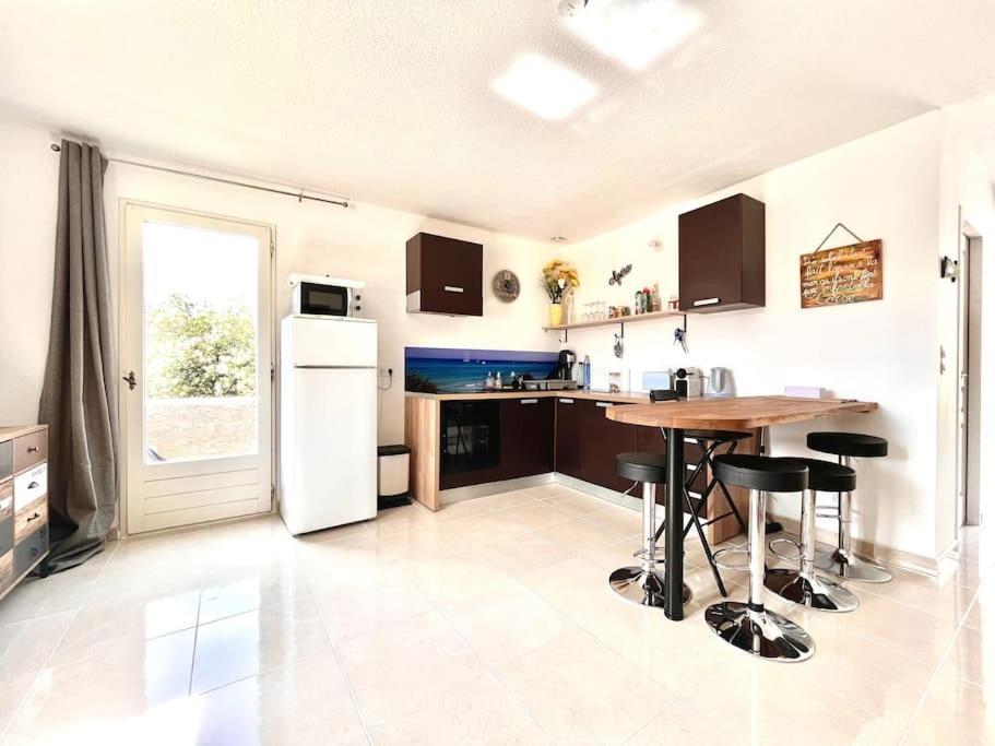 2 A Avec Piscine Apartment
